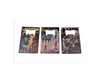 Vintage sciencefiction-horror pulpmagazine flesopener op creditcardformaat, koelkastmagneet van roestvrij staal