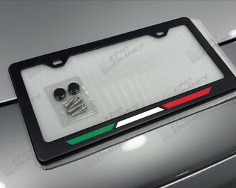 Marco de matrícula de metal de acero inoxidable negro estilo carreras con los colores de la bandera italiana