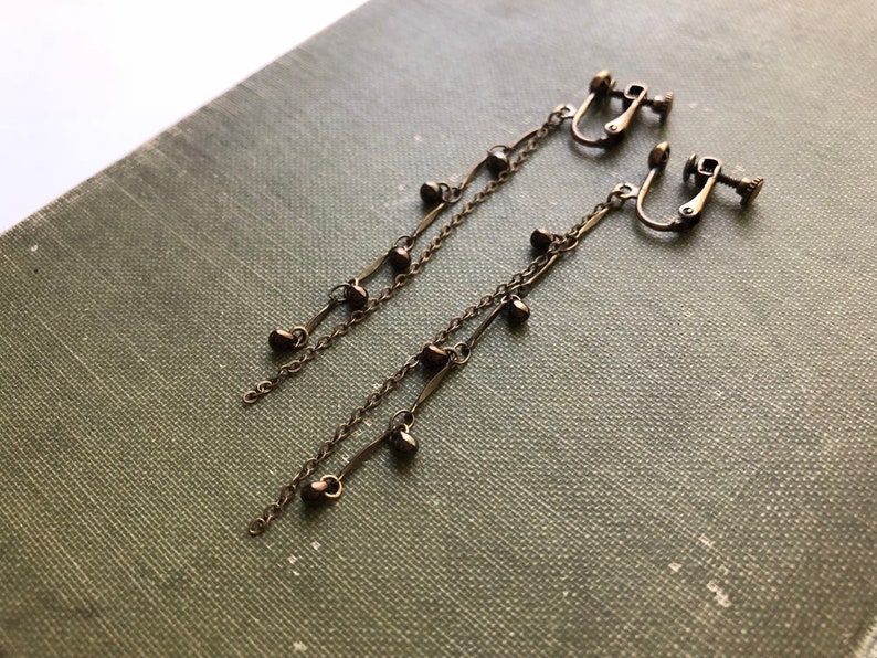 non pierced Earrings Teardrop Screw Back Earrings Long Dangle Clip Earrings Black Gold Tiny Drop Long Chain Clip On Earrings