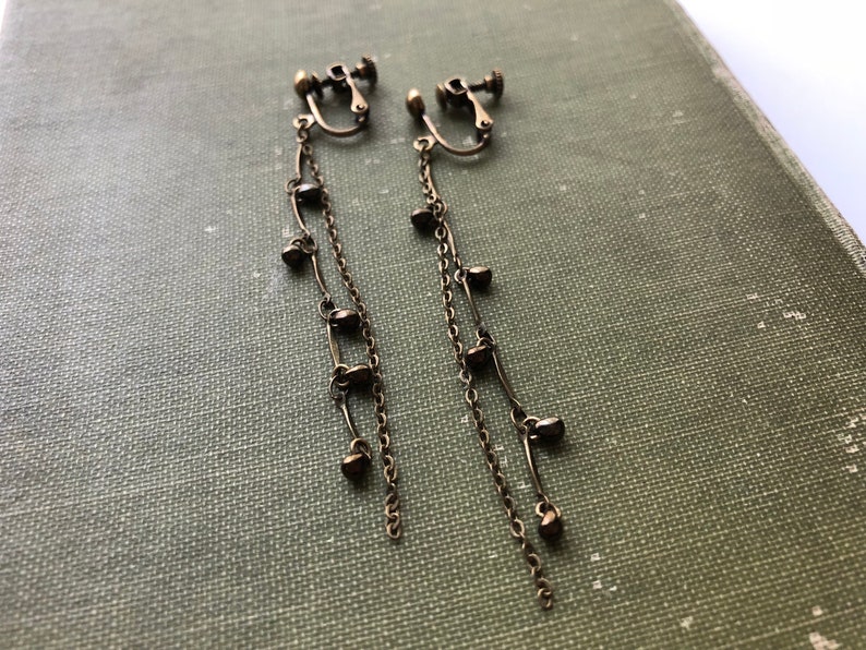 non pierced Earrings Teardrop Screw Back Earrings Long Dangle Clip Earrings Black Gold Tiny Drop Long Chain Clip On Earrings