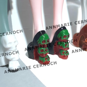 3D Printed OOAK &quot;Skull Heel&quot; Doll Shoes (Monster Hi G3)