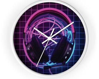 Reloj de pared Synthwave, reloj con auriculares de neón, arte mural de música retro, decoración para habitación de gamer, reloj con estética de los 80, regalo para streamers, reloj silencioso