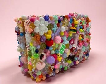 Toybox Daydream Maximalist Clutch