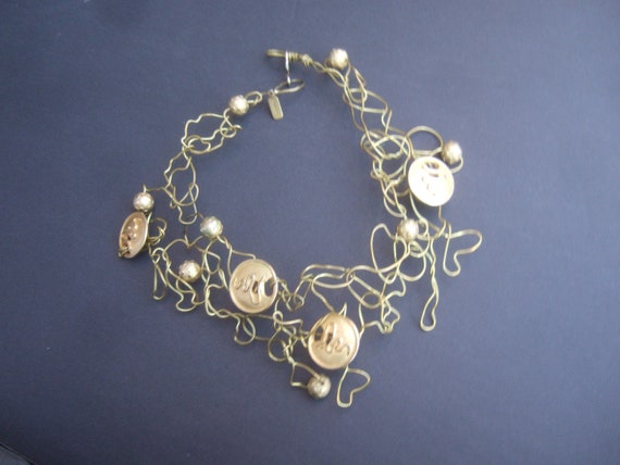 Avant-garde Gilt Wire Artisan Choker Necklace c 1… - image 3