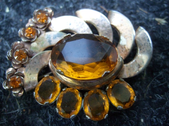 Opulent Amber Crystal Jeweled Brooch c 1950