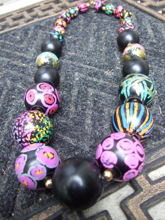 Unique Hand Painted Wood Beaded Vintage Necklace … - image 5