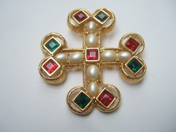 Elegant Crystal & Glass Pearl Cross Brooch - image 4