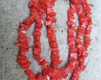 Stylish Dyed Coral Long Strand Necklace c 1980s