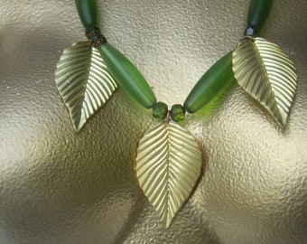 Frosted Green Glass Beaded Gilt Leaf Artisan Necklace c 1980s