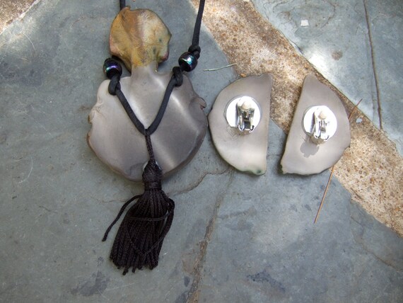 Unique Artisan Ceramic Necklace & Earring Set c 1… - image 4