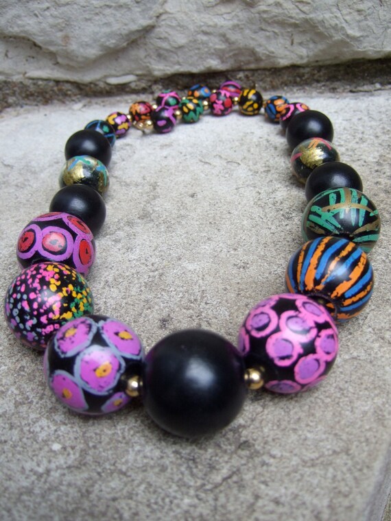 Unique Hand Painted Wood Beaded Vintage Necklace … - image 4