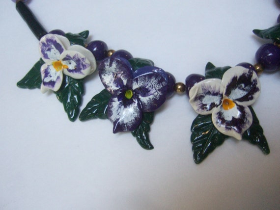 Unique Molded Resin Pansy Flower Necklace c 1970s - image 2