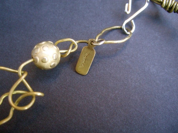 Avant-garde Gilt Wire Artisan Choker Necklace c 1… - image 10