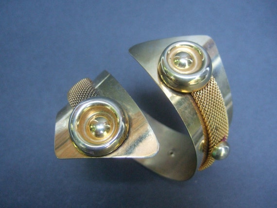 Massive Gilt Metal Bypass Cuff Bracelet c 1970 - image 5