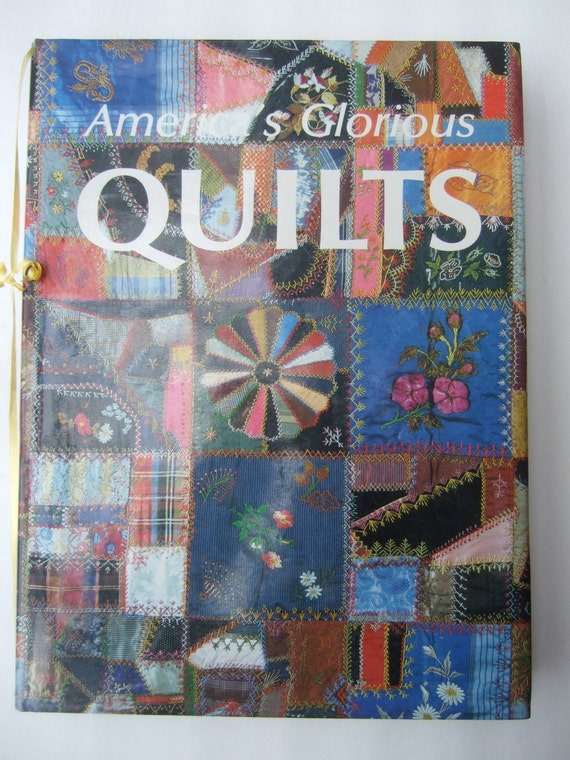 Glorious Patchwork　　洋書 Hardcover Large Size Book on the History of American Quilt