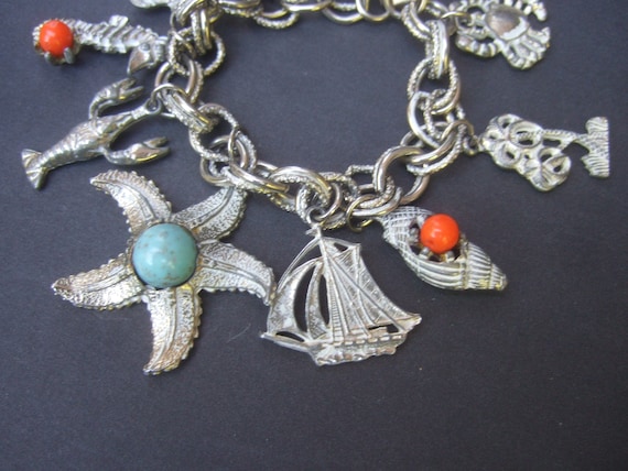 Sea Life Theme Dangling Charm Bracelet c 1970 - image 8