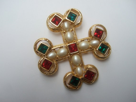 Elegant Crystal & Glass Pearl Cross Brooch - image 3