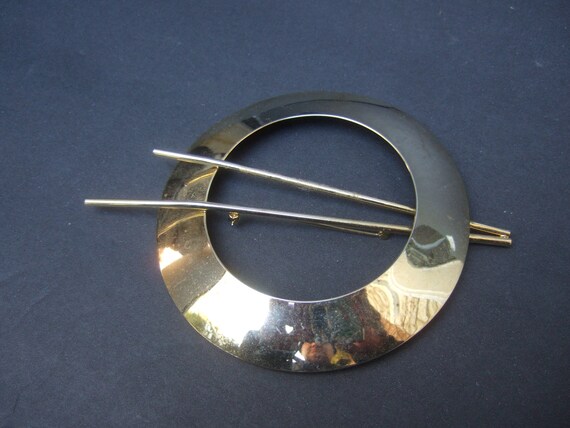 Massive Circular Gilt Metal Brooch c 1970s - image 5