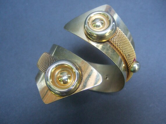 Massive Gilt Metal Bypass Cuff Bracelet c 1970 - image 2