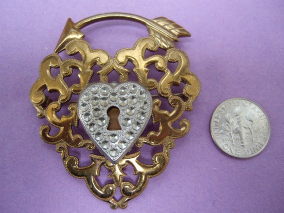 Romantic Heart Theme Brooch c 1950