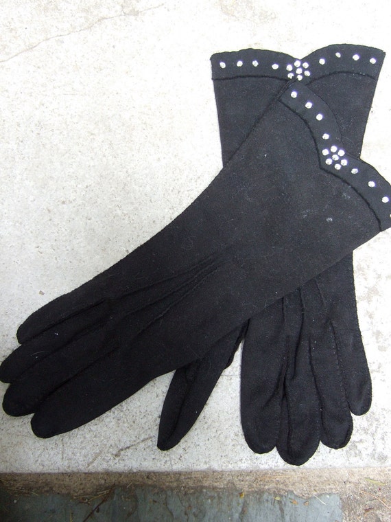 Items similar to Gloves vintage 1950s black cloth with rhinestone trim Size 7 on Etsy