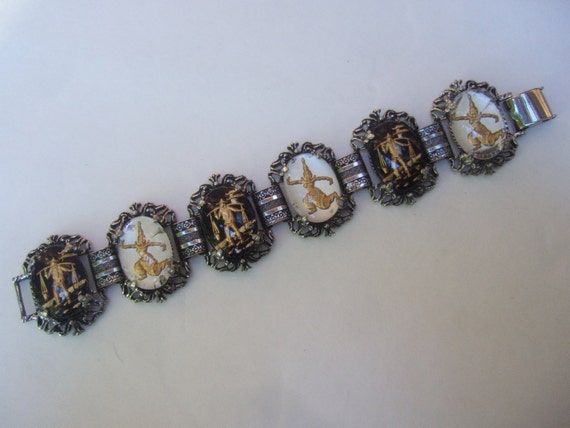 Exotic Japanese Theme Glass Stone Bracelet c 1960 - image 2