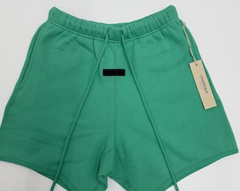 Pantalones cortos deportivos Essentials 'Mint Leaf' de NWT, pantalones cortos holgados de estilo urbano, mezcla de algodón con cintura elástica.