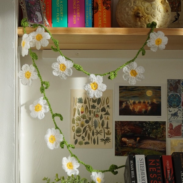 Guirlande de fleurs au crochet fait main | guirlande florale marguerite pour décoration de chambre d'enfant | Inspiré de la nature | Décoration d'intérieur estivale et printanière