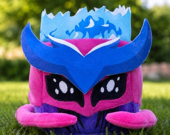 Blue Mask Tentacle Monster Plush Toy, Ice Crown Alien Cube Stuffed Animal, Kawaii Dark Fantasy Kraken Doll, Gamer Gift Desk Decor
