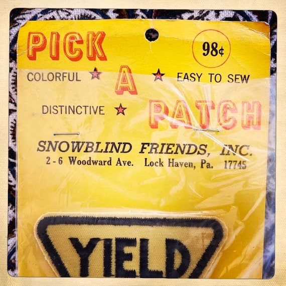 YIELD! – PICK-A-PATCH Yield Sign Triangle Patch A… - image 3