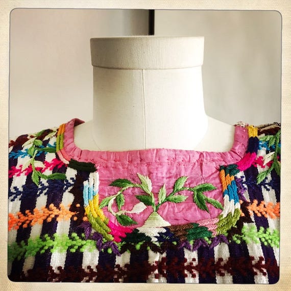 Stunning Traditional Vintage Guatemalan HUIPIL 70… - image 2