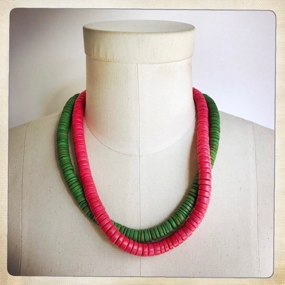 BEACHIE Vintage 70s RED & GREEN Beads Statement N… - image 1