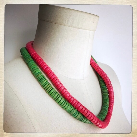 BEACHIE Vintage 70s RED & GREEN Beads Statement N… - image 7