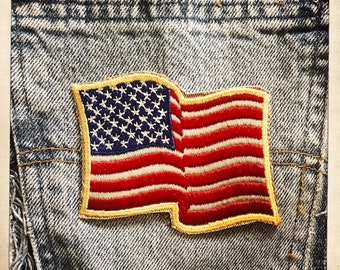 STATI UNITI D'AMERICA! Grande toppa ricamata con bandiera americana ONDULATA di alta qualità, autentica vintage anni '60 e '70 Hippy Hippie Boho patriottico