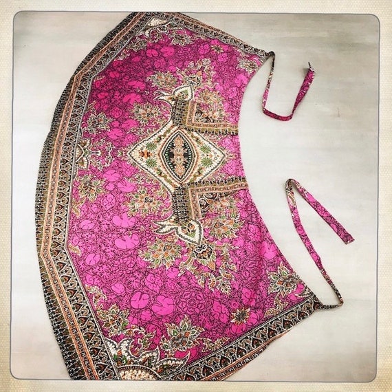 Adjustable Vintage 70s BATIK Pattern Dramatic Fuc… - image 2