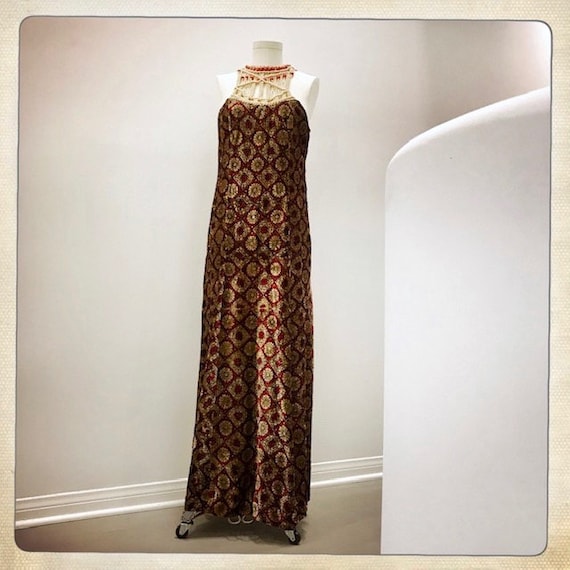 INSANE! - Dramatic Macrame / Maroon Velvet Hand-B… - image 2