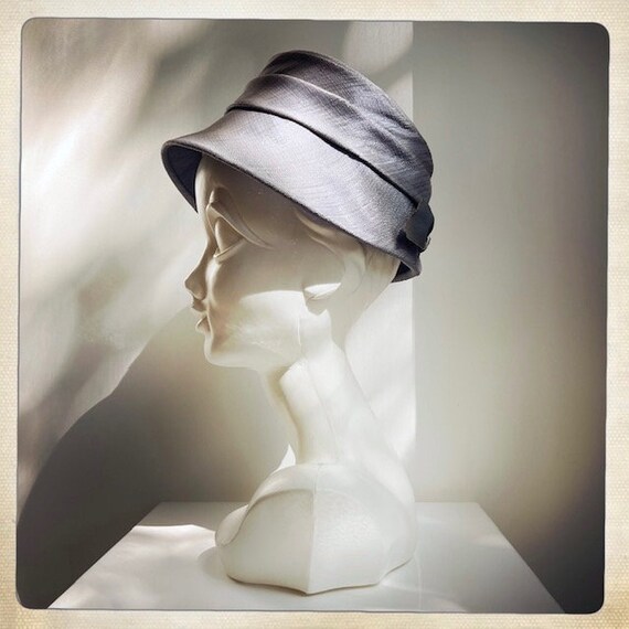 CHIC! Vintage 50s 60s Periwinkle Bucket Hat - Cla… - image 6