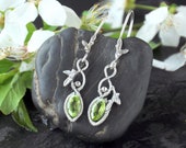 Melian Celtic Leaf Earrings - Sterling Silver Peridot Elven Earrings - Elven jewelry - Wire-wrapped Fantasy Earrings - Silver 925/1000