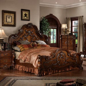 Luxury Teak Wood King Frame, Hand Carved Antique Victorian Walnut Design