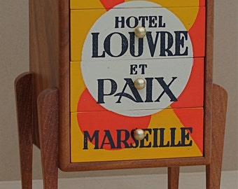 Hotel Louvre Et Paix Petit Chest