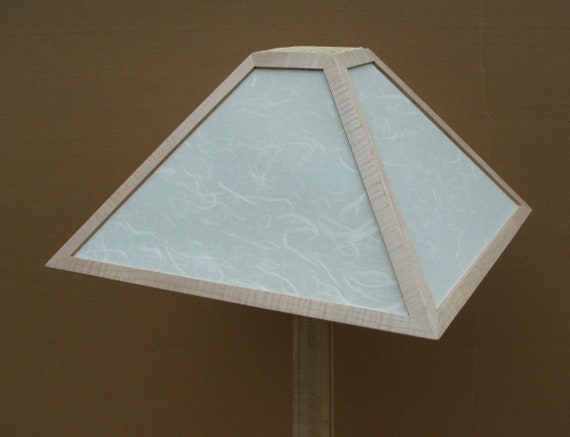 Pyramid 2024 floor lamp