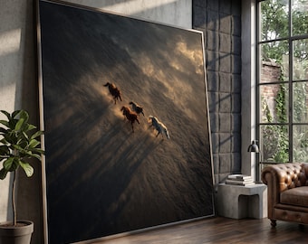 Caballos salvajes corriendo al atardecer, lienzo aéreo para pared, escena ecuestre, paisaje desértico, decoración rústica para el hogar.