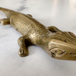 Brass Lizard - Vintage Brass Lizard | Brass Paperweight | Reptile Decor | Lizard Figurine | Brass Gecko Statue | Metal Lizard Sculpture
