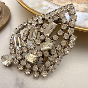Vintage Rhinestone Brooch | Clear Crystal Pin with Mixed Cut Stones | Sparkly Costume Jewelry | Statement Bridal Accessory or Gift Brooch