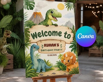 Könnte beinhalten: Ein rechteckiges Schild auf einer Holzstaffelei mit Dinosaurier-Motiven, einem Vulkan und Palmenblättern. Der Text lautet Welcome to AYAAN'S BIRTHDAY PARTY 12.08.2025. Das Schild hat einen hellen Hintergrund mit grünen und orangen Akzenten.