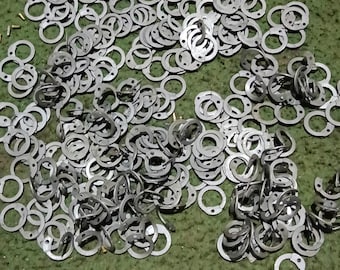 1 kg Flat Riveted Mild Steel Chainmail Rings with Washers (8mm ID, 18 Gauge)