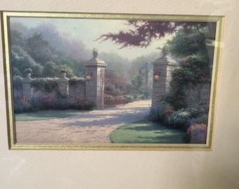 Ingelijste tuinpadprint - Misty Stone Gate Landscape in gouden lijst, 29 x 24 inch