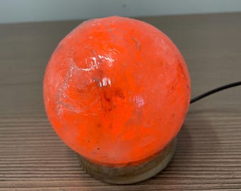 Lámpara USB con esfera de sal del Himalaya