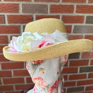 Vintage Laura Ashley linen & straw hat Vintage Laura Ashley Natural Straw Hat w/ Floral Fabric Band  main image 2
