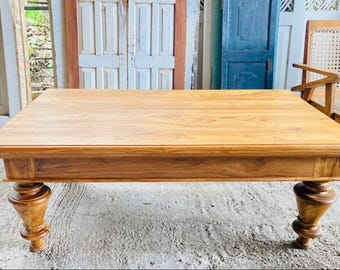 Mesa de centro em madeira maciça | Estilo rústico com pés torneados, móvel artesanal para sala de estar